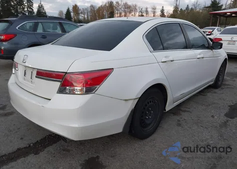 2011 Honda Accord 2.4 Lx z USA, uszkodzony, nr VIN 1HGCP2F38BA012935
